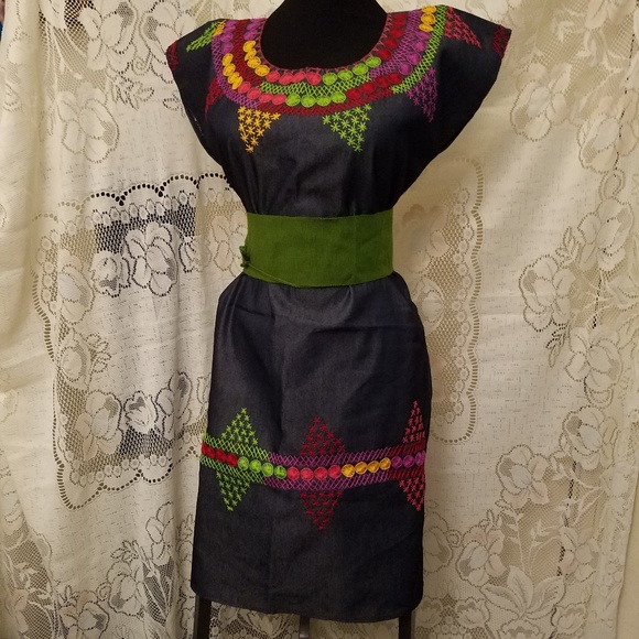 HANDMADE DRESSES #ARTESANAL - Picture 1 of 4